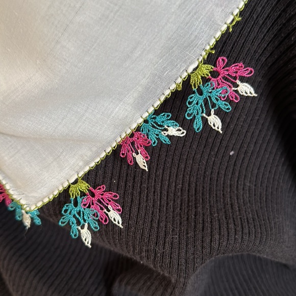 Handmade Needlework Lace Scarf - Picture 2 of 7